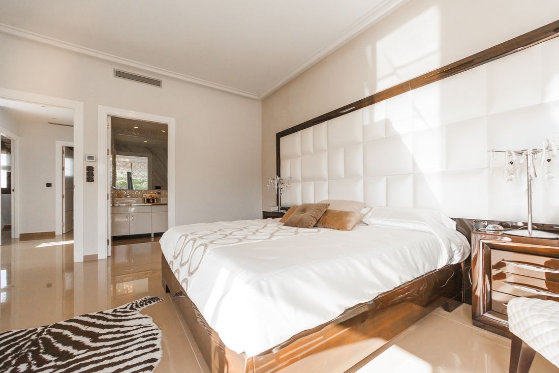Modern & euro style bedroom design