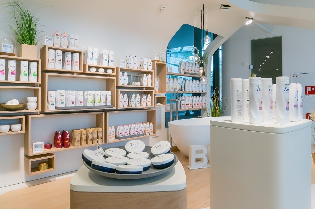 interior design retail store for beauty product
